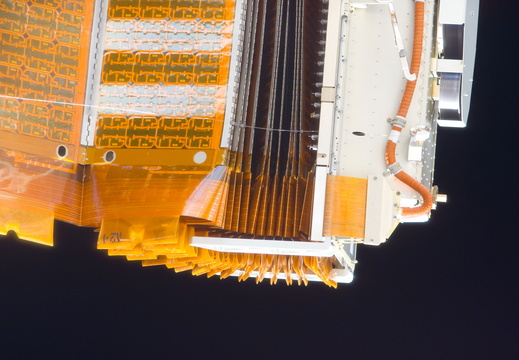 STS116-E-06374