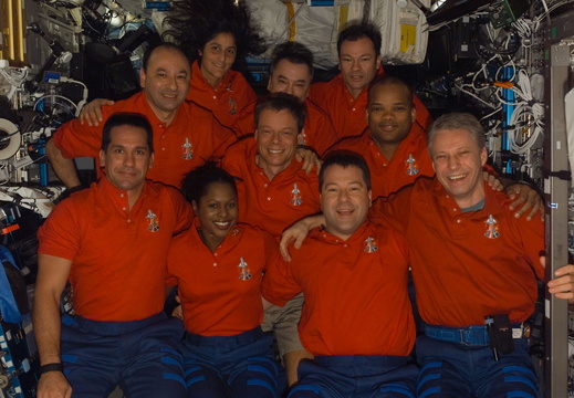 STS116-E-06459
