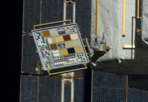 STS116-E-06737