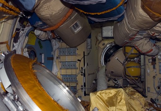 STS116-E-07018