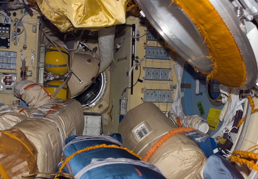 STS116-E-07019