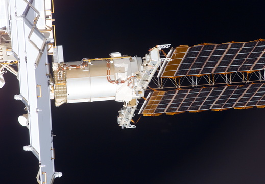 STS116-E-07048