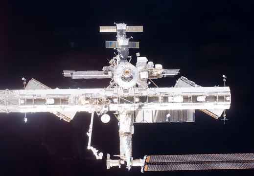 STS116-E-07064