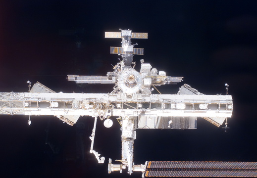 STS116-E-07065