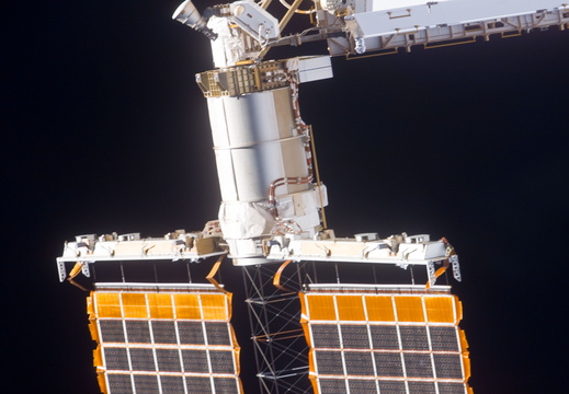 STS116-E-07080