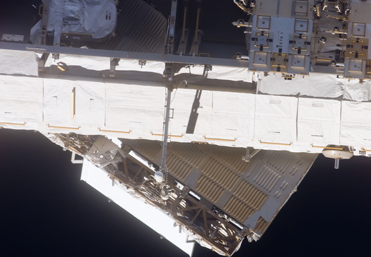 STS116-E-07094