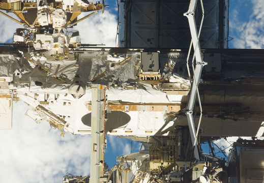 STS116-E-07123