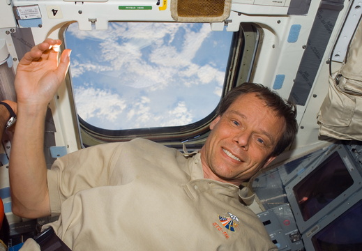 STS116-E-07269