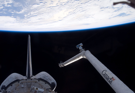 STS116-E-07274