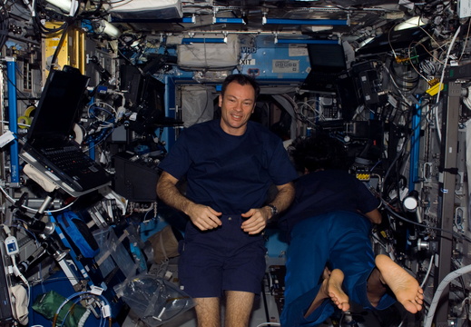 STS116-E-07433