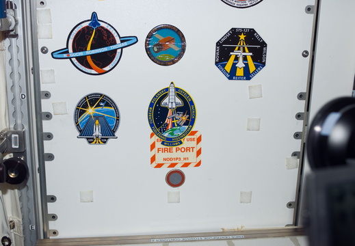 STS116-E-07464