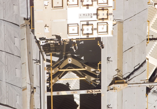 STS116-E-07532