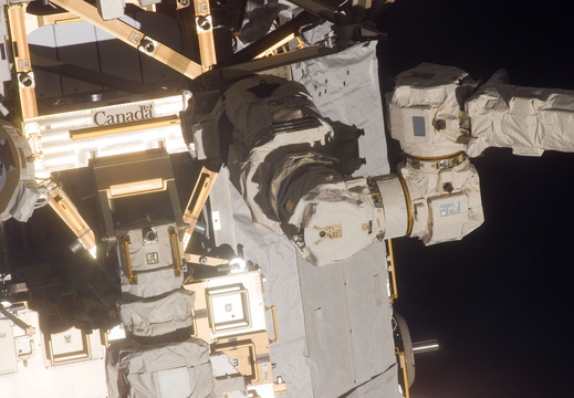 STS116-E-07534