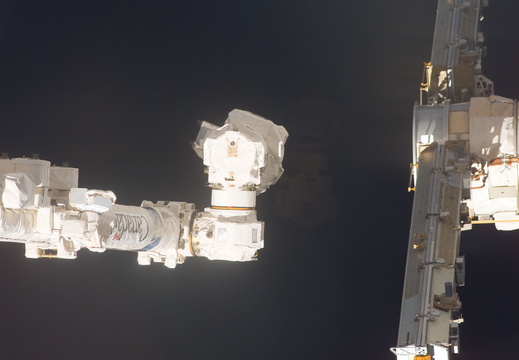STS116-E-07547