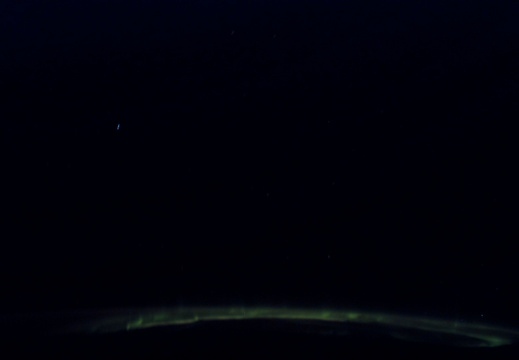 STS116-E-07616