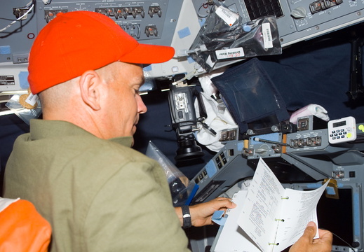 STS117-E-06611