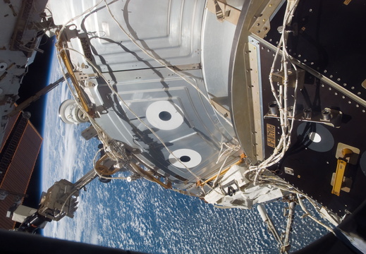 STS117-E-07230
