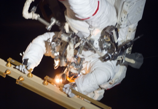 STS117-E-07725