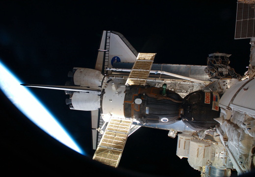 STS117-E-09017