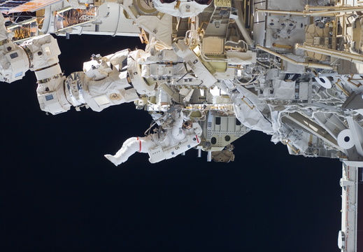 STS118-E-06282