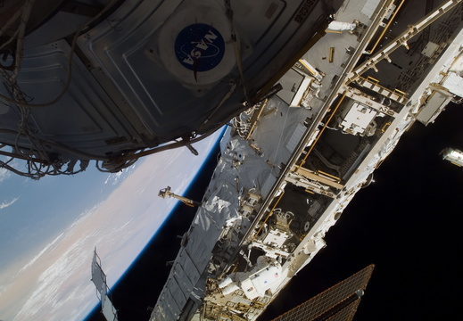 STS118-E-07327