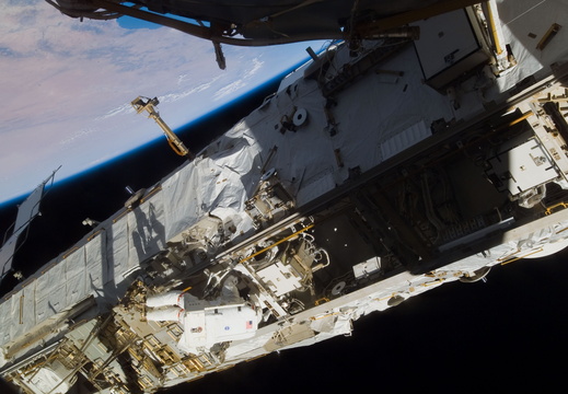 STS118-E-07336