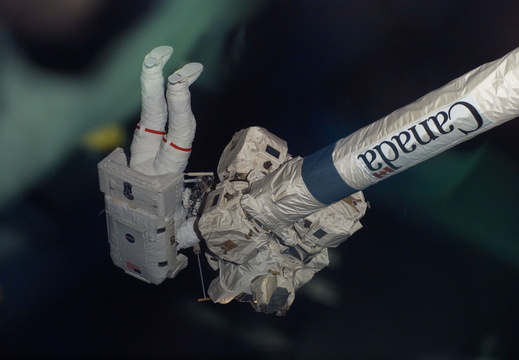 STS118-E-07985