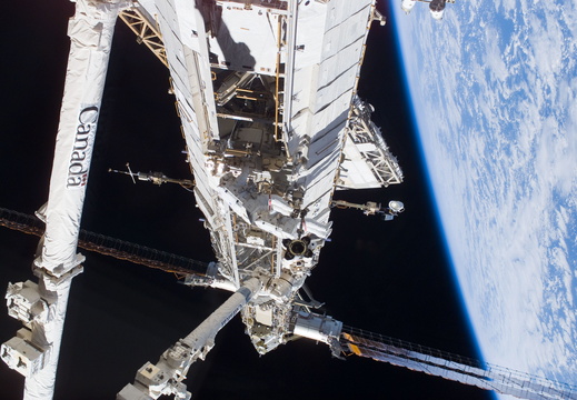 STS118-E-08006