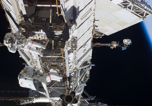 STS118-E-08012