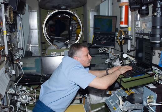 STS118-E-09142