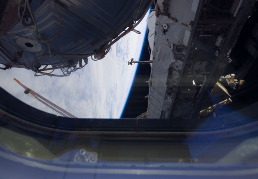 STS118-E-09277