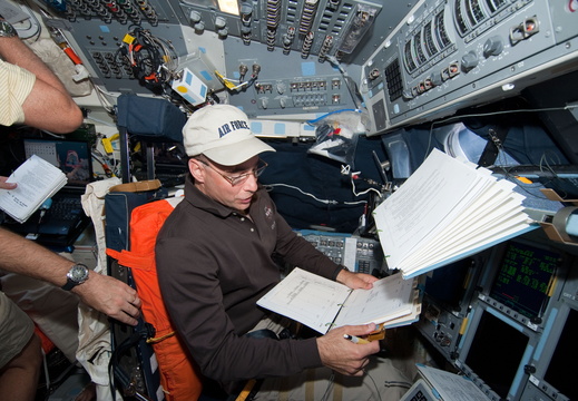 STS119-E-06142