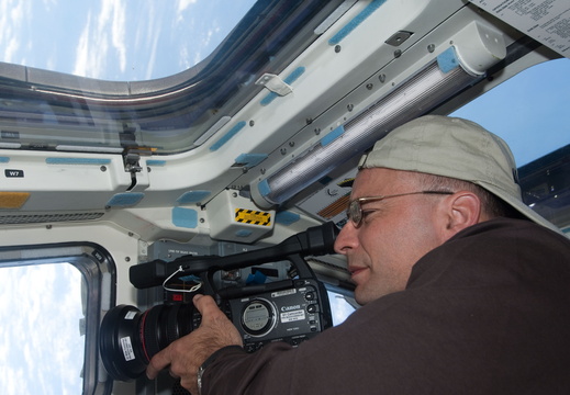 STS119-E-06155