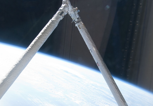 STS119-E-06188