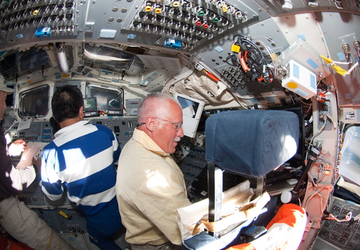 STS119-E-06228