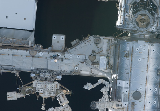 STS119-E-06326