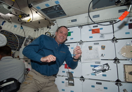 STS119-E-06385