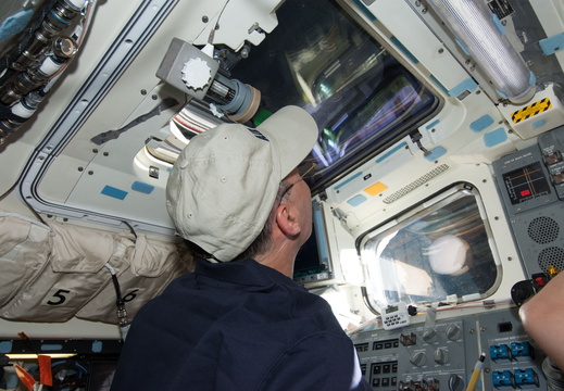 STS119-E-06416