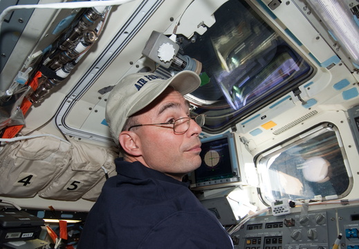 STS119-E-06417