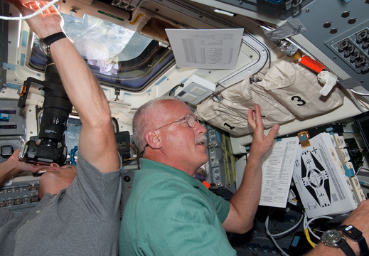STS119-E-06418