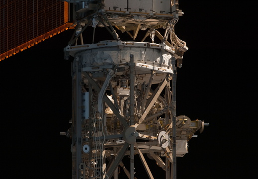 STS119-E-06483