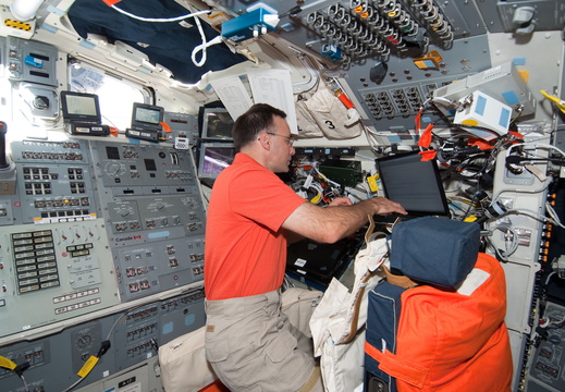 STS119-E-06697