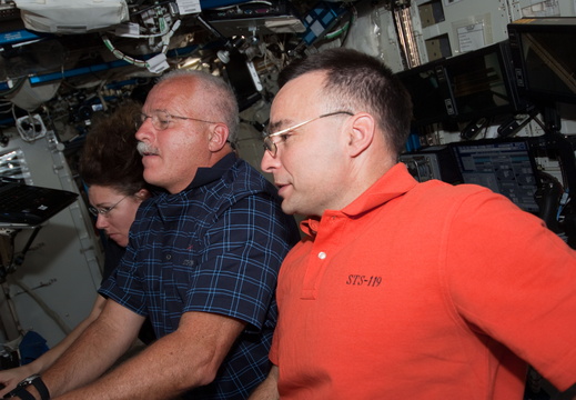 STS119-E-06749