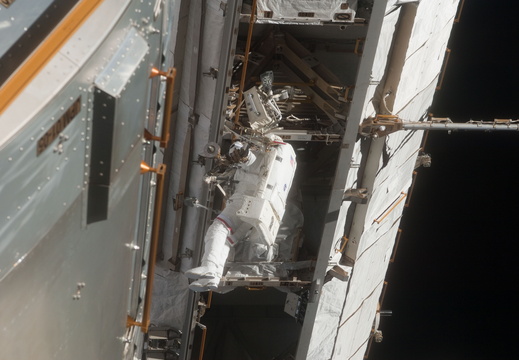 STS119-E-06816