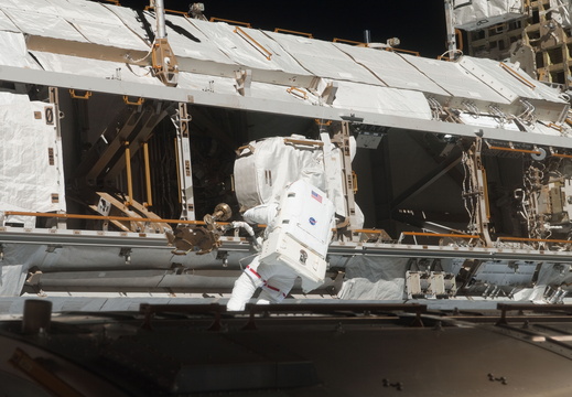 STS119-E-06819