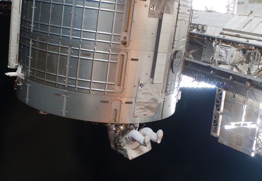 STS119-E-06841