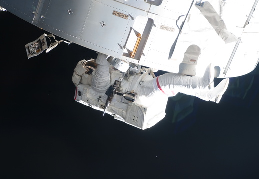 STS119-E-06857