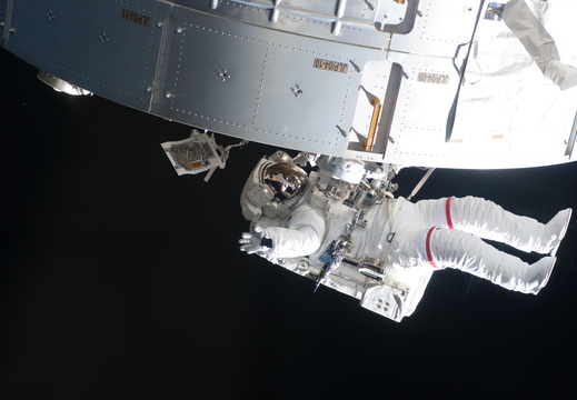 STS119-E-06862