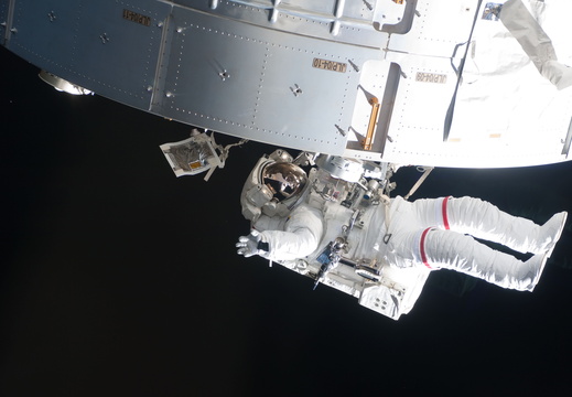 STS119-E-06863