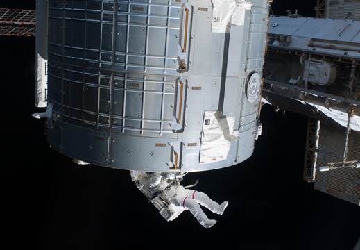 STS119-E-06882